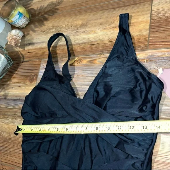Women’s One Piece Black Swimsuit Ruching Criss Cross Adjustable Straps Sz M - Picture 4 of 9